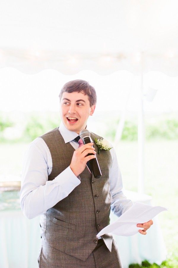sweet-and-simple-backyard-wedding