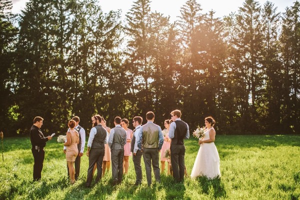 sweet-and-simple-backyard-wedding
