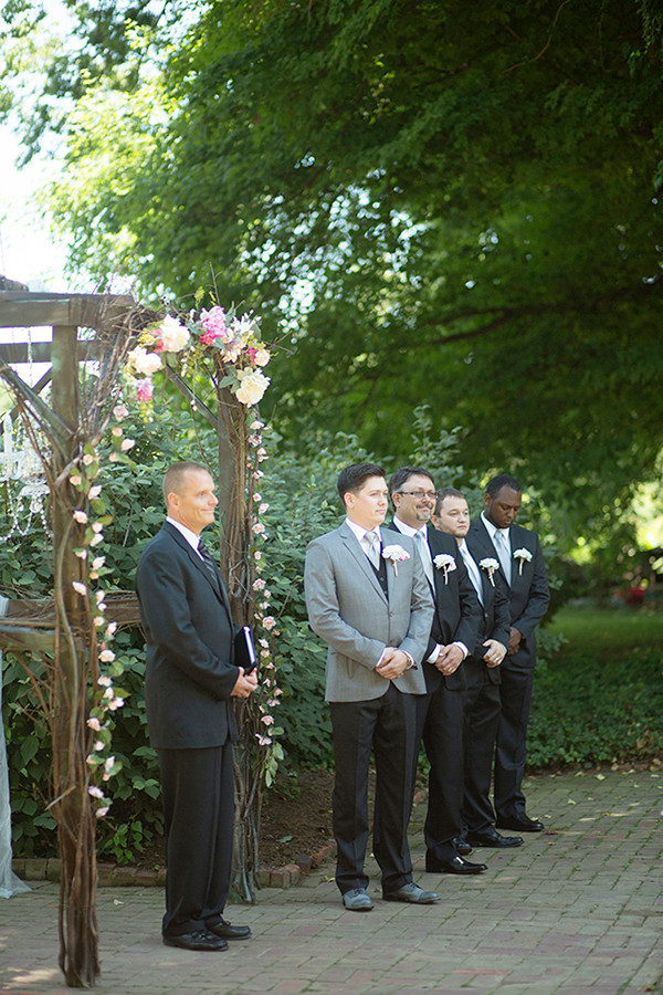 tea-party-inspired-wedding