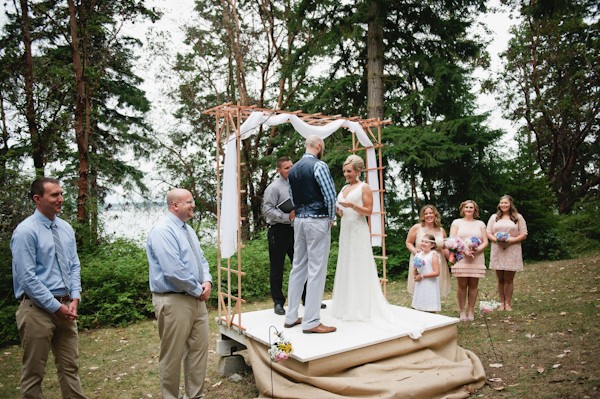 thoughtful-and-thrifty-woodland-wedding