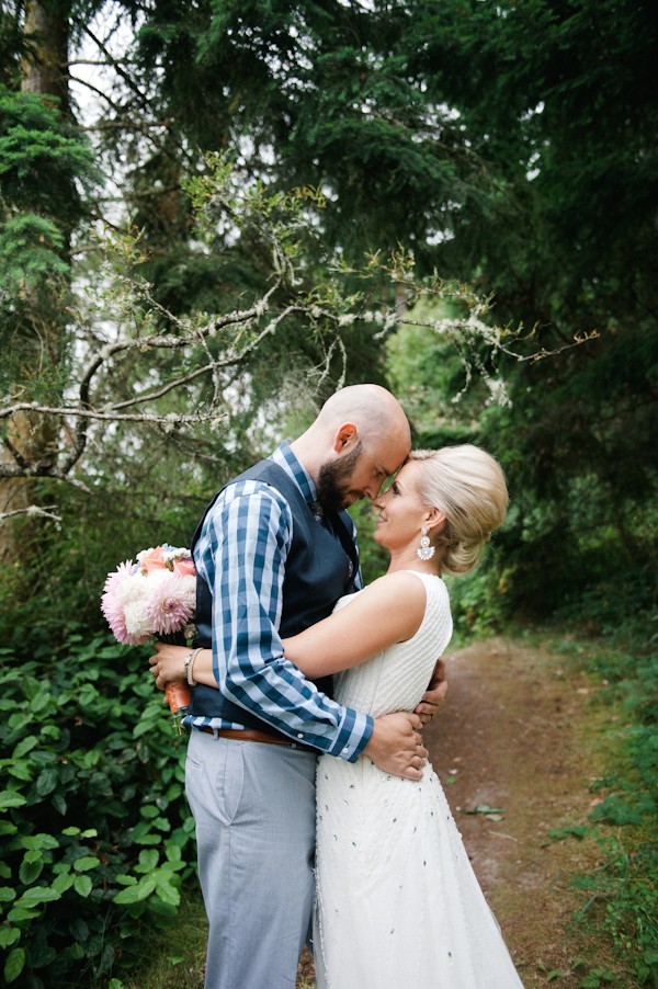 thoughtful-and-thrifty-woodland-wedding