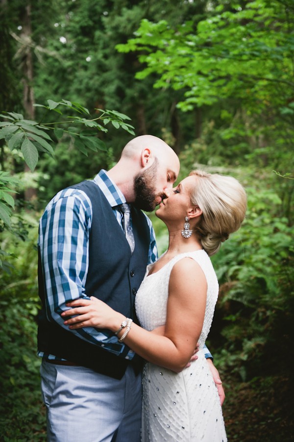 thoughtful-and-thrifty-woodland-wedding