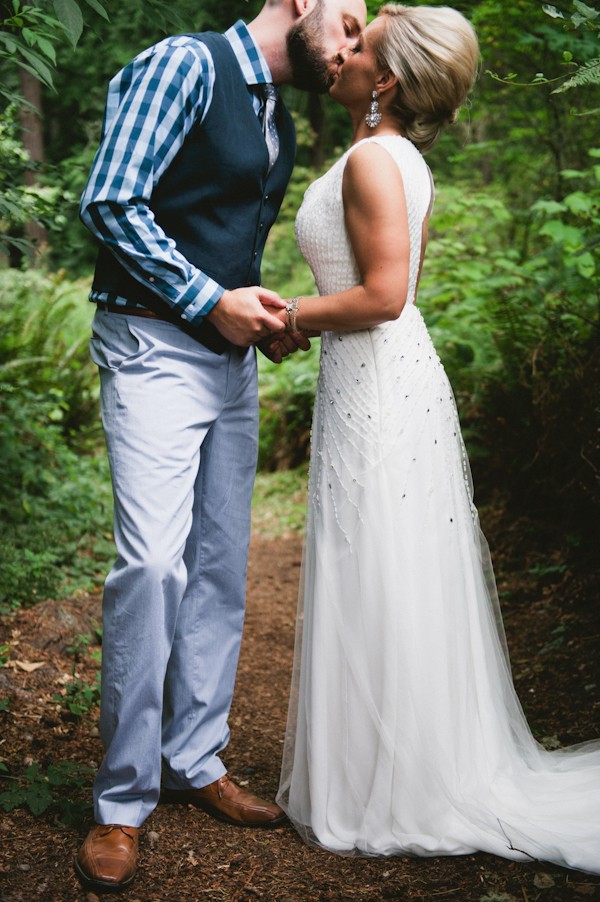 thoughtful-and-thrifty-woodland-wedding