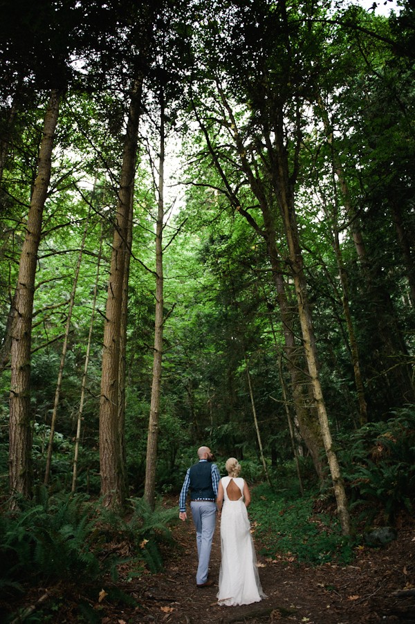 thoughtful-and-thrifty-woodland-wedding