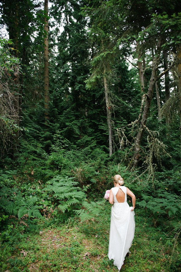 thoughtful-and-thrifty-woodland-wedding