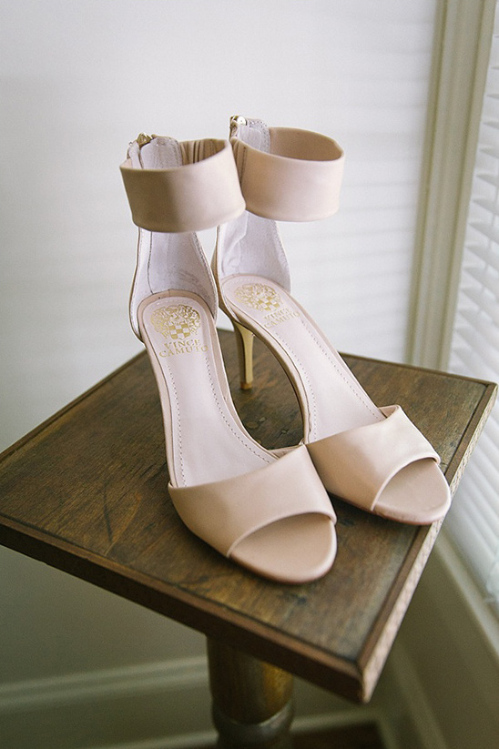 vince camuto wedding shoes