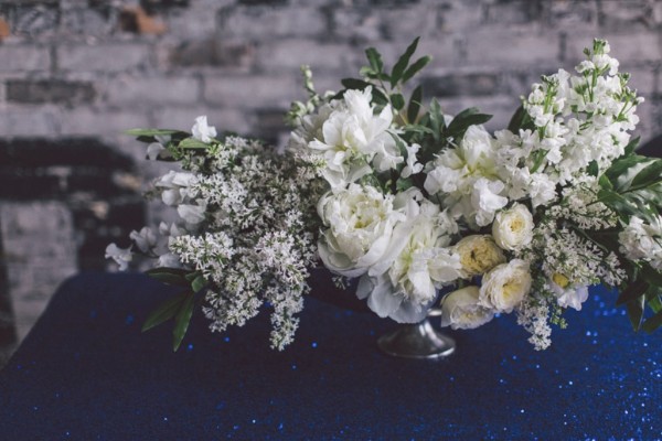 white-black-and-blue-chic-wedding