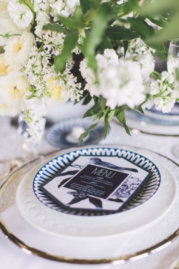 white-black-and-blue-chic-wedding