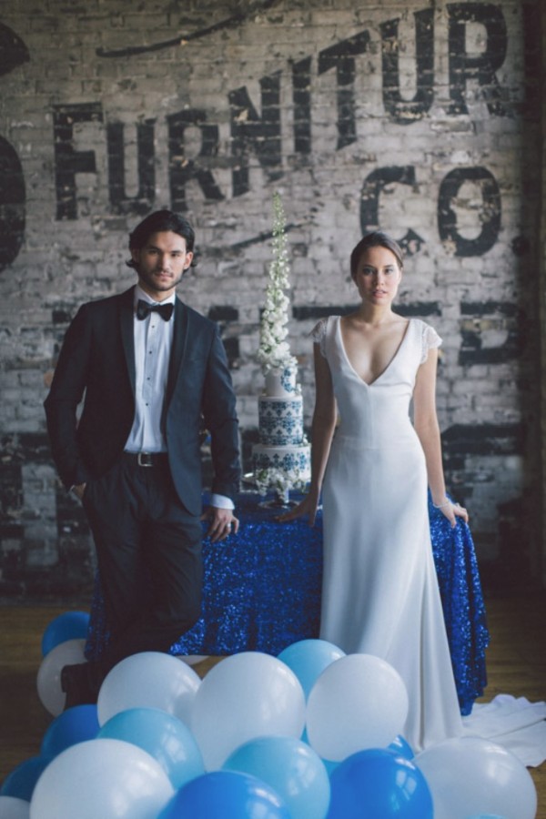 white-black-and-blue-chic-wedding