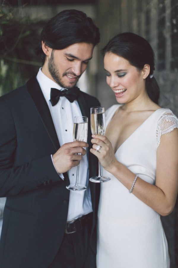 white-black-and-blue-chic-wedding