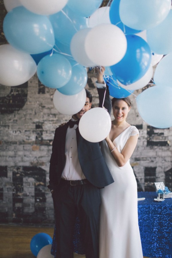 white-black-and-blue-chic-wedding