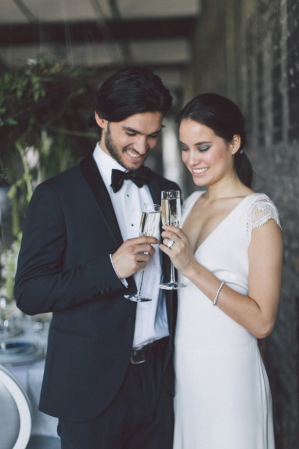 white-black-and-blue-chic-wedding