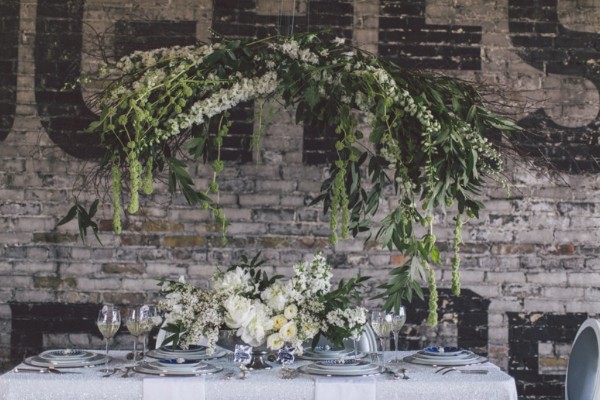 white-black-and-blue-chic-wedding