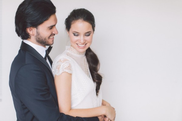 white-black-and-blue-chic-wedding