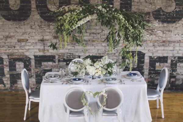 white-black-and-blue-chic-wedding