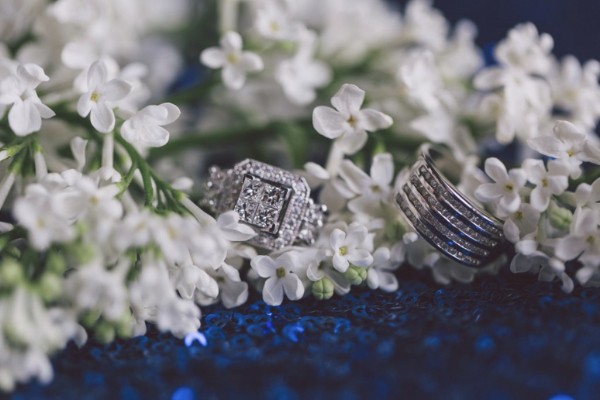 white-black-and-blue-chic-wedding
