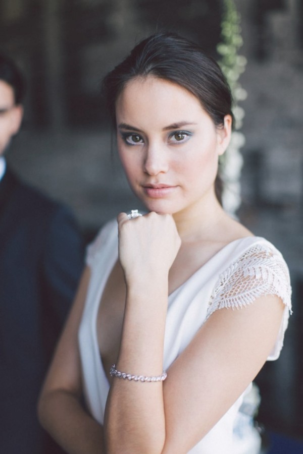 white-black-and-blue-chic-wedding