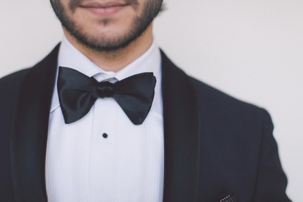 white-black-and-blue-chic-wedding