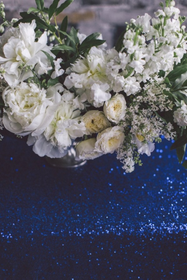 white-black-and-blue-chic-wedding