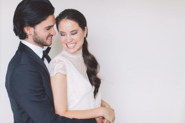 white-black-and-blue-chic-wedding