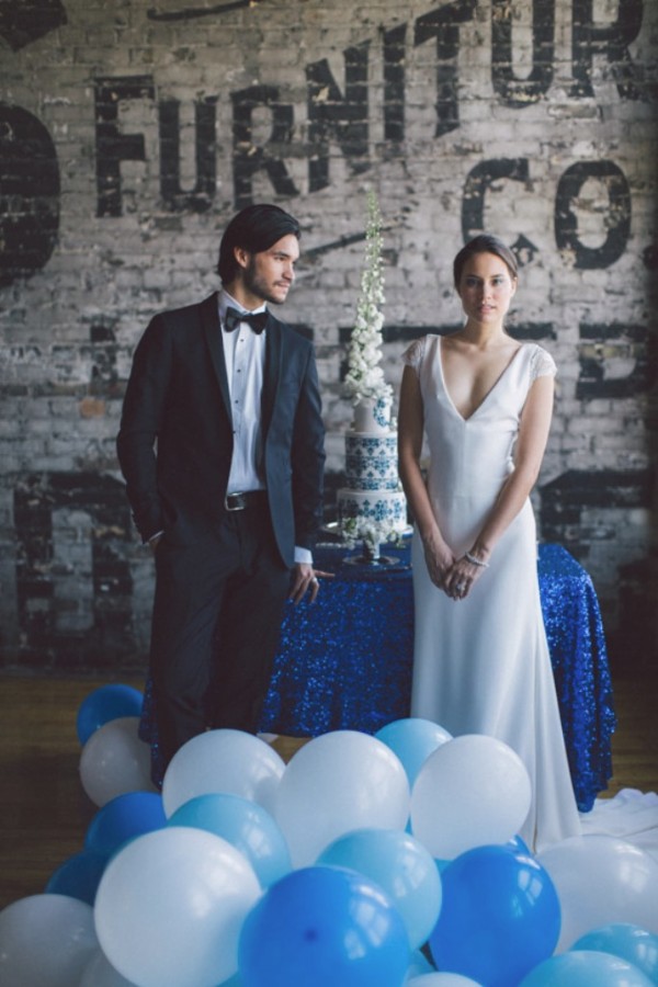 white-black-and-blue-chic-wedding