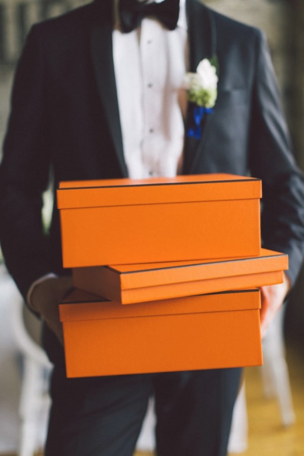 white-black-and-blue-chic-wedding