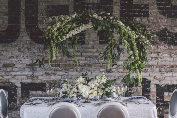 white-black-and-blue-chic-wedding