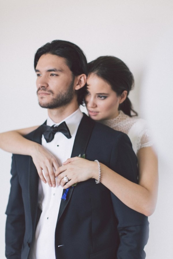 white-black-and-blue-chic-wedding