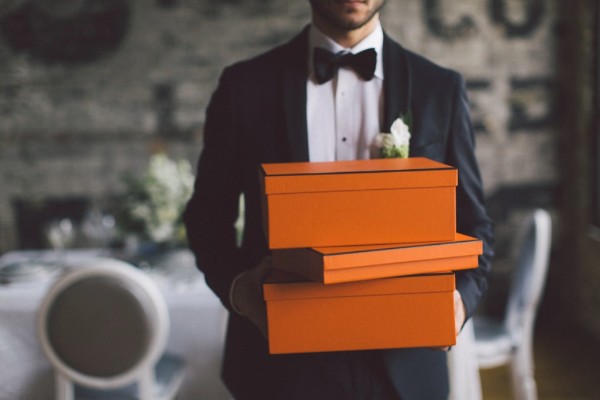white-black-and-blue-chic-wedding