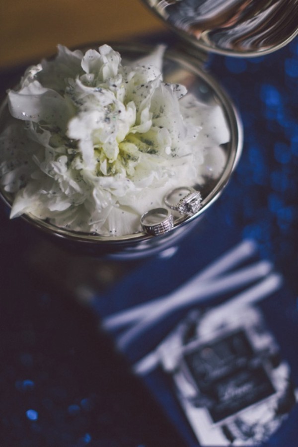 white-black-and-blue-chic-wedding