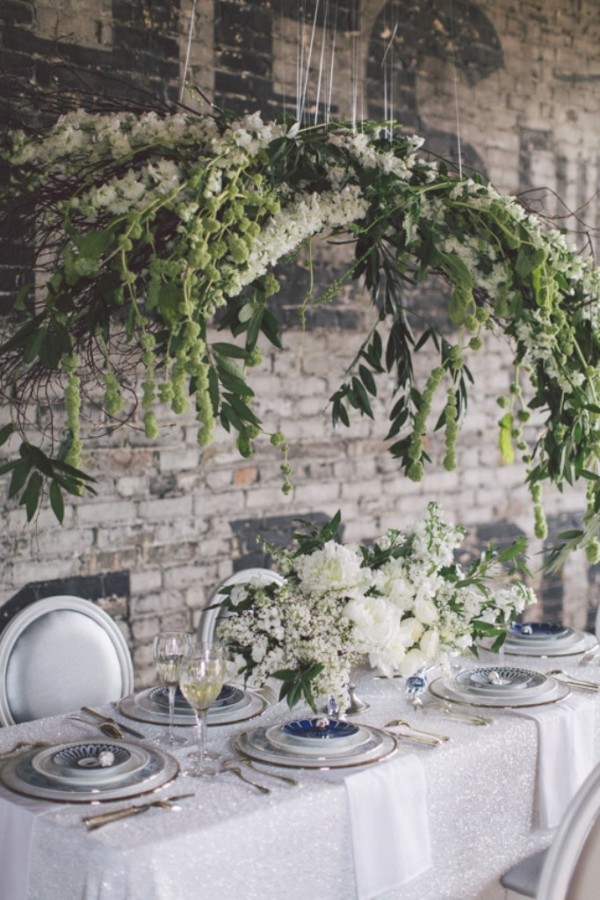 white-black-and-blue-chic-wedding