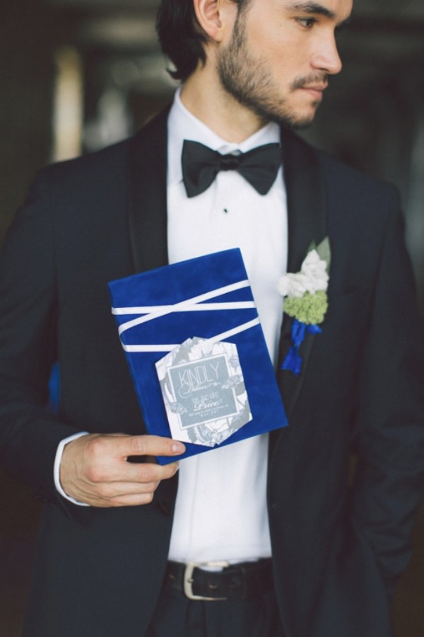 white-black-and-blue-chic-wedding