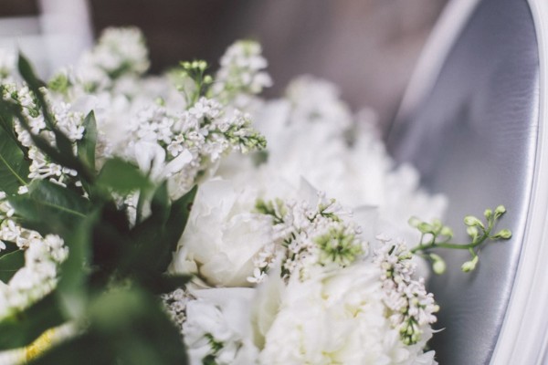 white-black-and-blue-chic-wedding