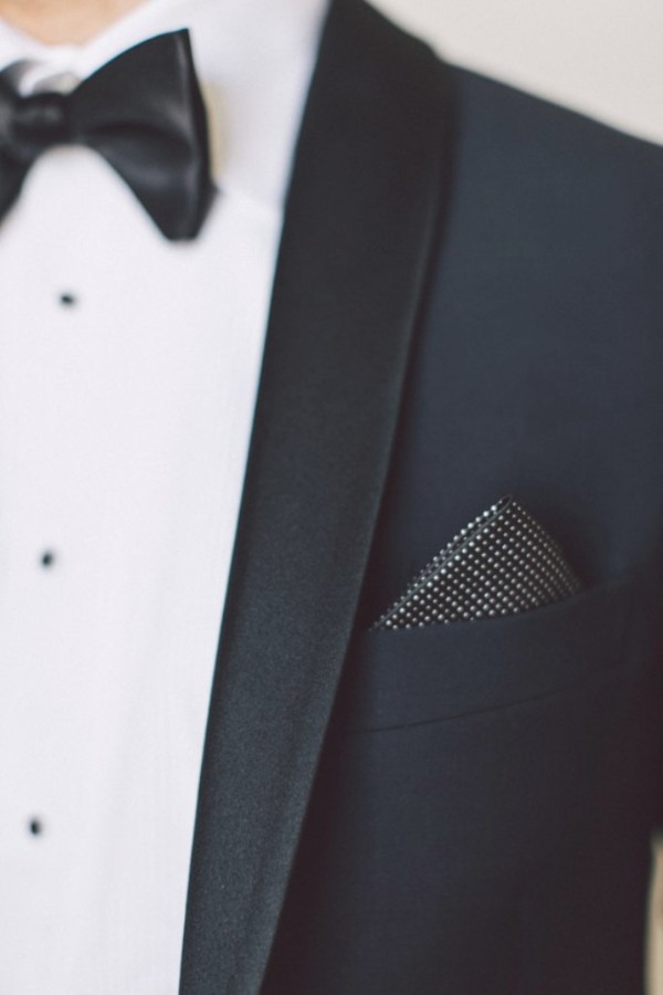 white-black-and-blue-chic-wedding