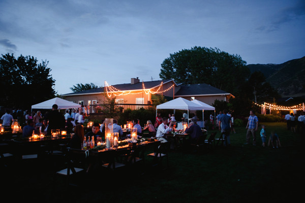 blue-and-white-backyard-wedding