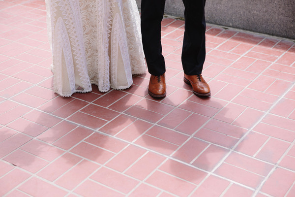 blue-and-white-backyard-wedding