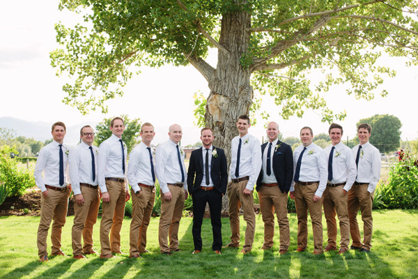 blue-and-white-backyard-wedding