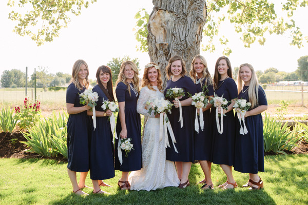 blue-and-white-backyard-wedding
