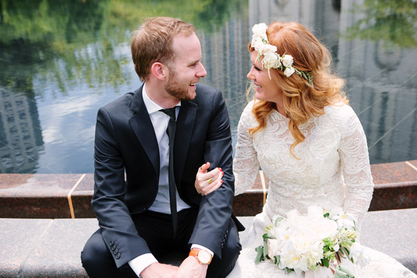 blue-and-white-backyard-wedding