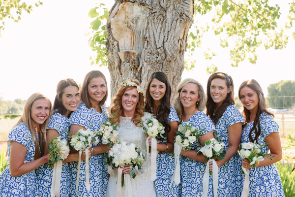 blue-and-white-backyard-wedding