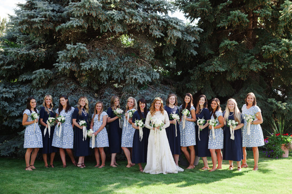 blue-and-white-backyard-wedding