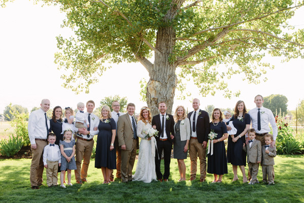 blue-and-white-backyard-wedding