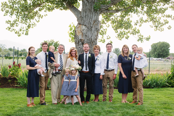 blue-and-white-backyard-wedding
