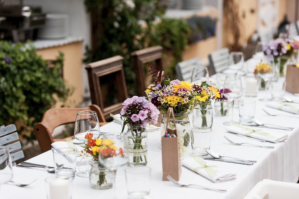 colorful-garden-wedding-in-austria