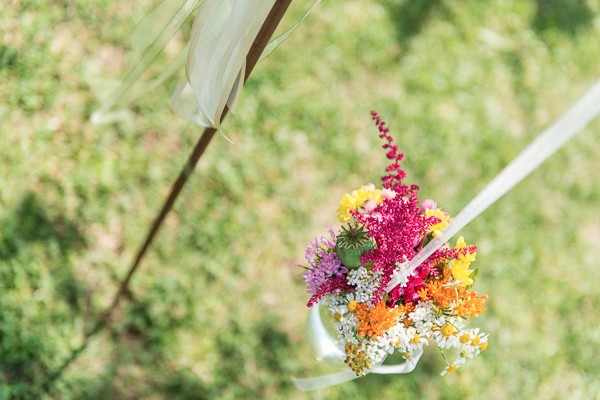 colorful-garden-wedding-in-austria