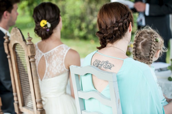 colorful-garden-wedding-in-austria