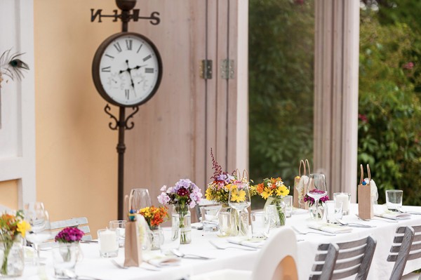 colorful-garden-wedding-in-austria