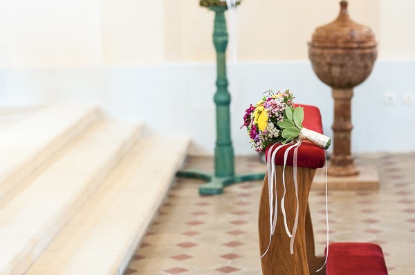colorful-garden-wedding-in-austria