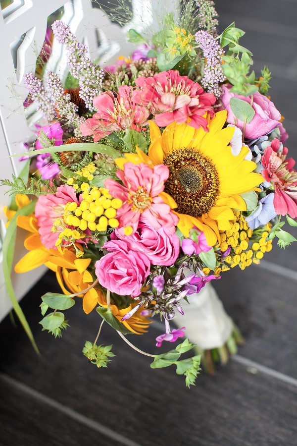 colorful-indie-wedding-ideas