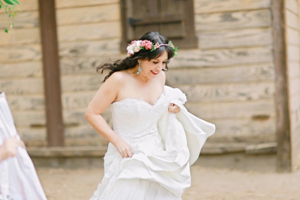 floral-filled-southwestern-wedding